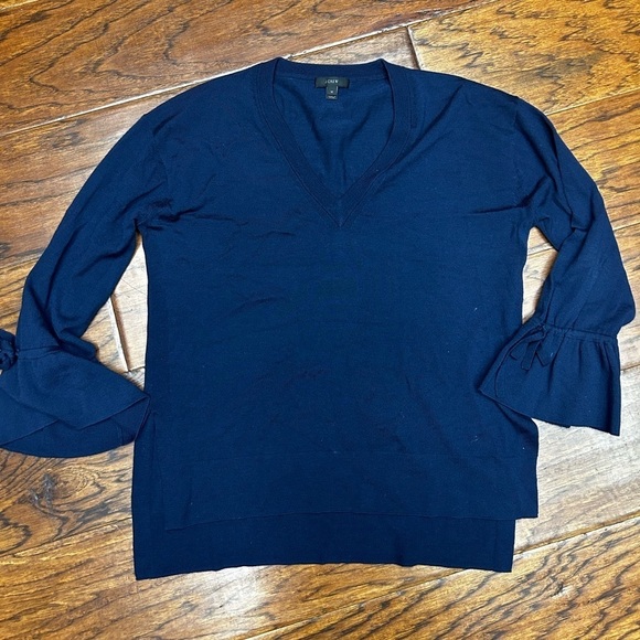 J.Crew 100% Merino Wool V-Neck Tie Bell Sleeve Pullover Sweater - Picture 3 of 8